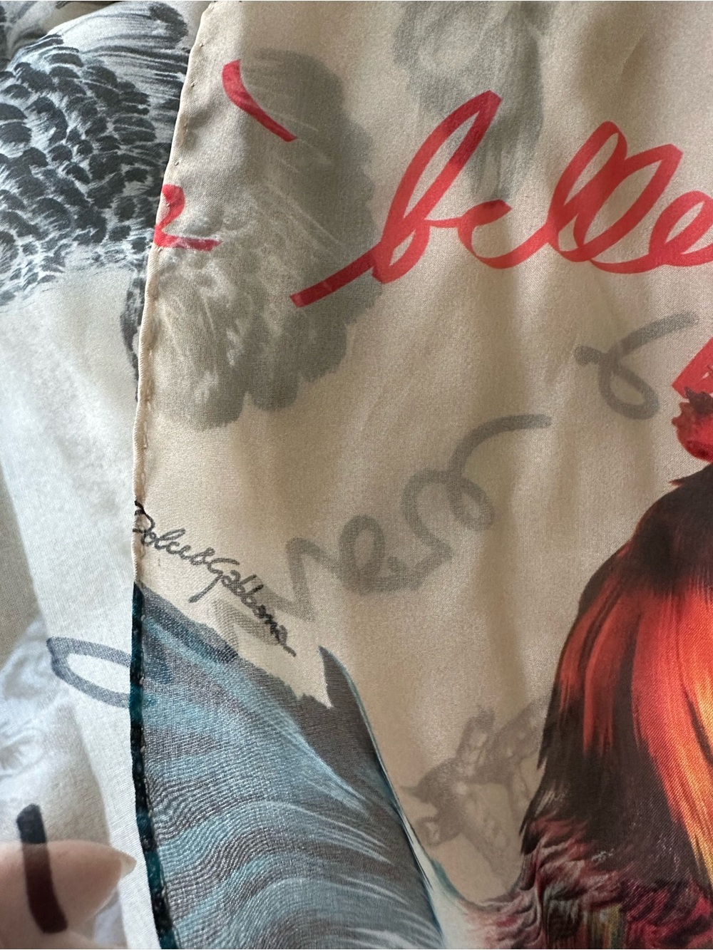 Dolce & Gabbana “L’Amore È Bellezza” Silk Chiffon Stole Scarf, 2017. NWT - Picture 9 of 11